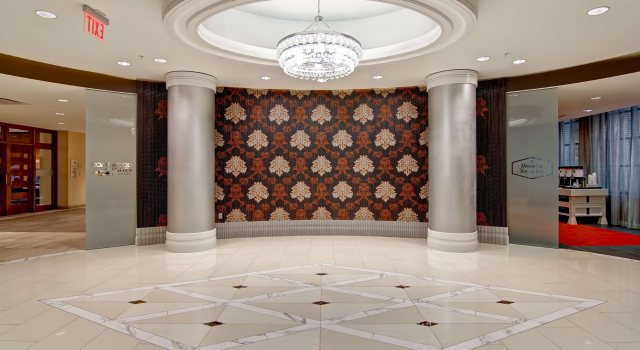 Hampton Inn & Suites Cincinnati-Downtown