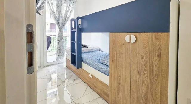 New Big Flat 8 Pers AC WiFi, Забронировать Гостевой дом Ницца Приморские Альпы, рядом с Пляж Фаброн