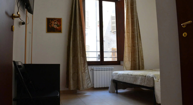 TongFuB&B, Забронировать Отель Рим Лацио, рядом с Piazza San Giovanni in Laterano
