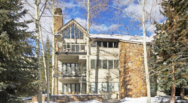2705 Chateaux DMont