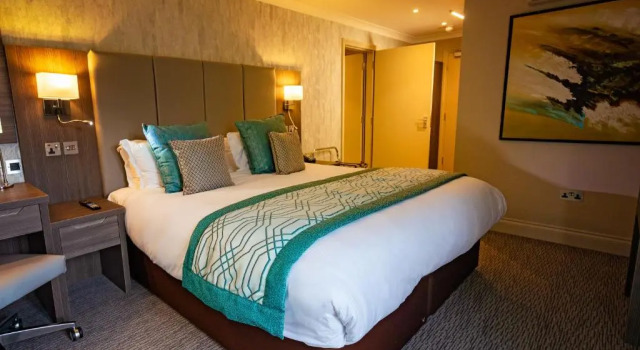 Двухместный номер Superior Mercure Milton Keynes Hotel