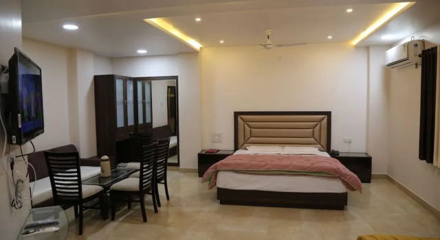 Hotel Lokpriya Inn, Забронировать Отель Отели штата Раджастхана 3 звезды, 3*