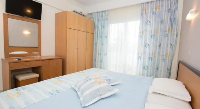 Номер Economy с видом на сад Отель Maranton Beach