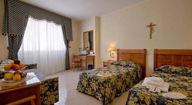 Трёхместный номер Standard Hotel Centro di Spiritualità Padre Pio