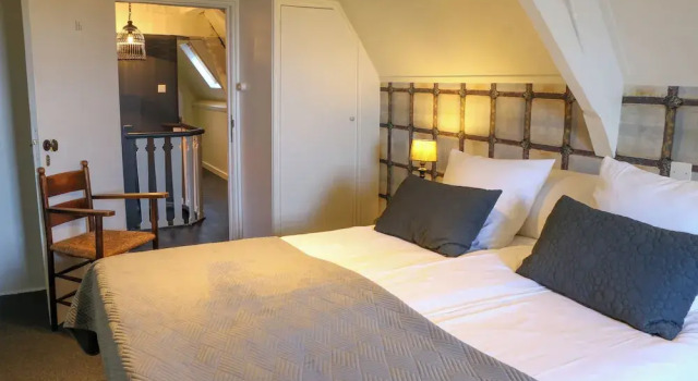 Номер Standard Мансарда с видом на гавань Auberge de Campveerse Toren