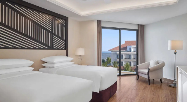 Номер Deluxe Renaissance Danang Hoi An Resort & Spa