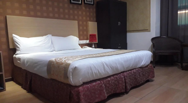 Eight Days Boutique Hotel @ Permas Jaya, Varaa Boutique-hotelli Hotellit Johor pysäköinnillä, Pysäköinti