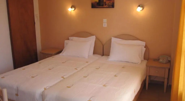 Двухместный номер Economy с балконом Kavos Hotel
