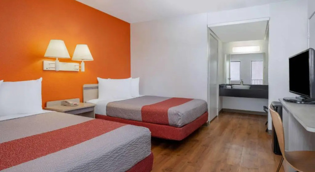 Четырёхместный номер Standard Motel 6-Oceanside, CA