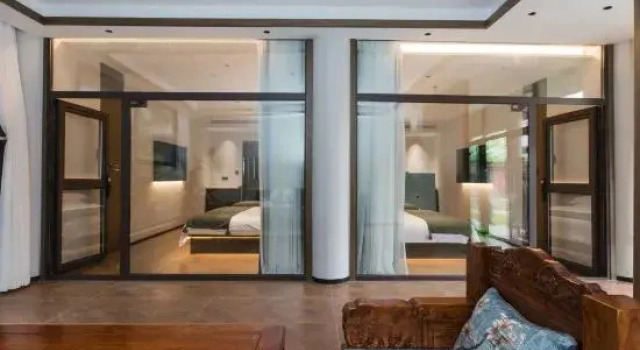 Rodzinny suite 2 sypialnie Yujia hotel
