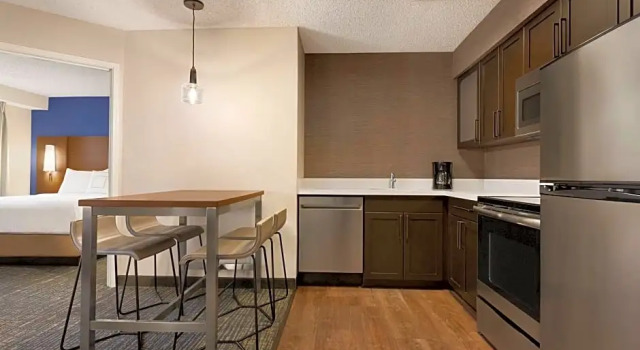 Четырёхместный люкс с 2 комнатами Residence Inn by Marriott Salem