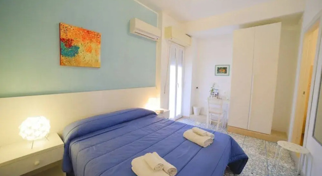 B&B Siracusa Holidays, Забронировать Отель «постель и завтрак» Отели Сиракузы с завтраком, рядом с Порт Сиракуза, Завтраки