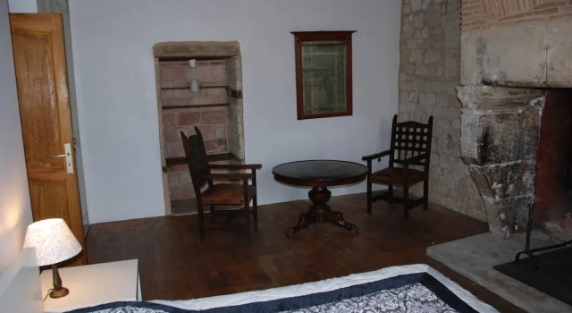 Cottage With Swimming Pool in a Picturesque Village up to 29 People, 预订 度假屋 圣卓普德博尔 Lot-et-Garonne