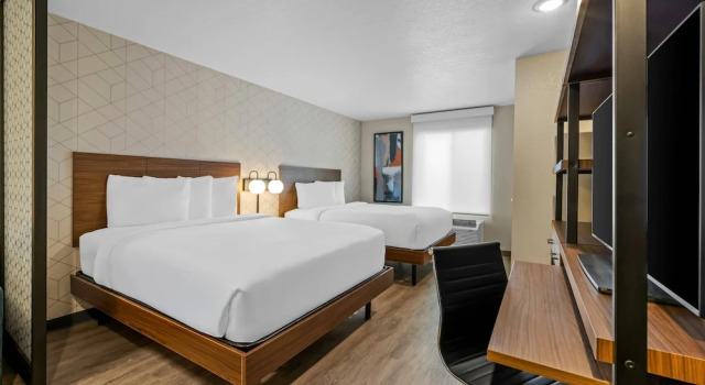 Четырёхместный люкс Everhome Suites Rochester Greece