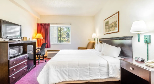 Номер Deluxe Wamego Inn and Suites