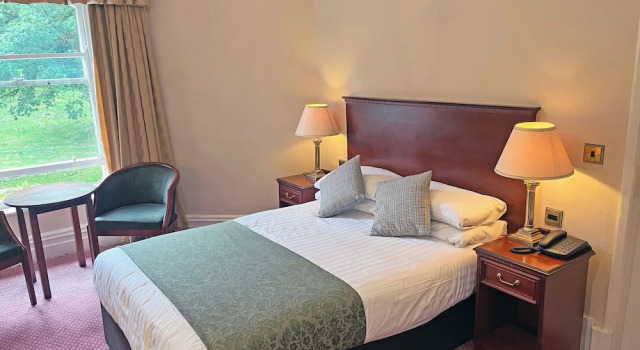 Двухместный номер Superior с видом на залив Cumbria Grand Hotel