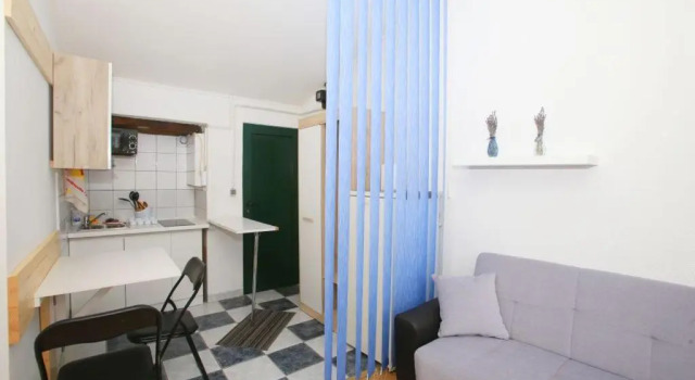 Студия Studio i Apartman Ema