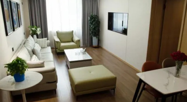 Люкс Deluxe Crowne Plaza Hotel
