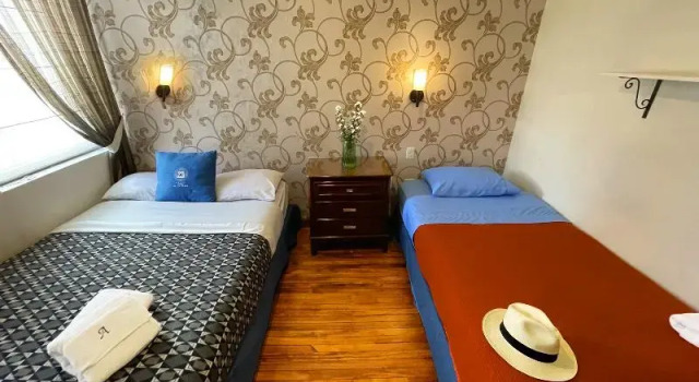 Двухместный номер Standard с балконом Hotel Azul de la Plaza by Chat Noir