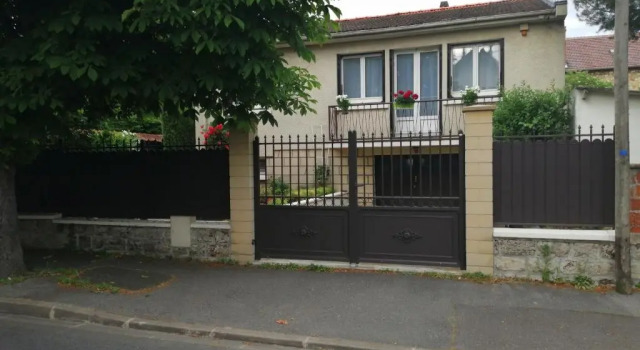 Апартаменты Etage privatif tout confort dans une maison