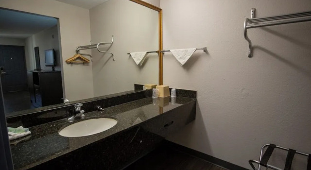 Двухместный номер Standard Deluxe Inn & Suites Morgan City