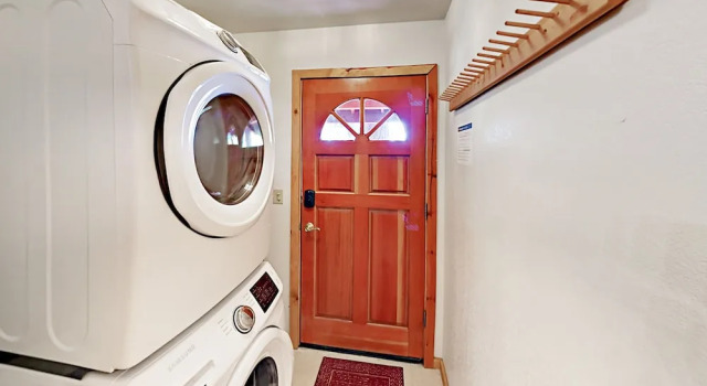 892 Evergreen Way Home 4 Bedrooms 2.5 Bathrooms Home