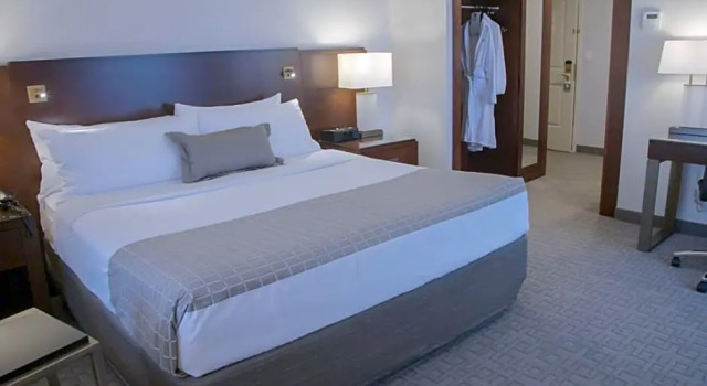 Номер Standard Lord Elgin Hotel