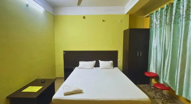 H K Residency Near Kalakshetra