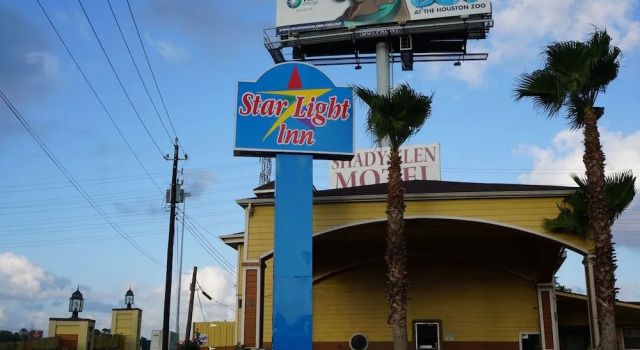 Star Light Inn, Book Mini-hotel Hoteller i Channelview med parkering, Parkering