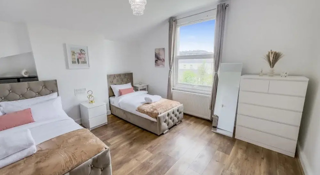 Apartment-sleeps6-parking-internet