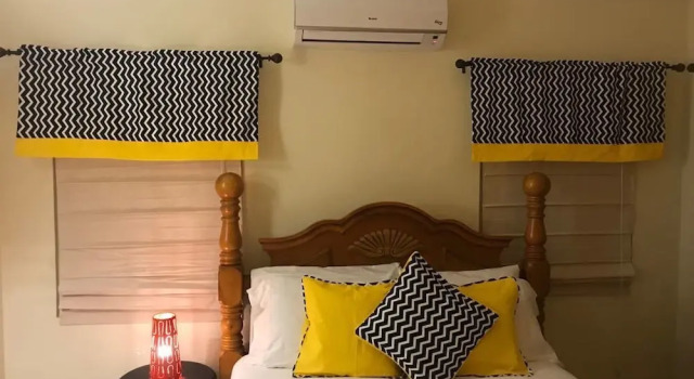 Ocho Rios Villa at Coolshade X, Rezervasyon Villa Plantation Village Jamaika