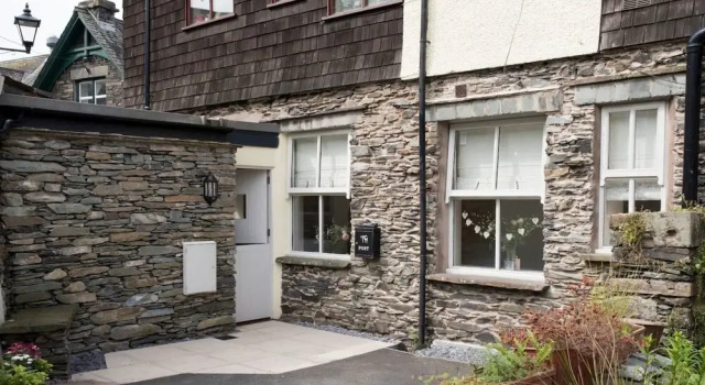 Cozy 1BR Apartment Central Ambleside With Parking, Varaa Huoneisto Asunnot kohteessa Merseyside, Huoneisto