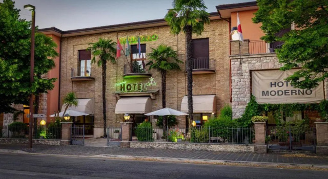 Hotel Moderno, Rezervasyon Otel Santa Maria degli Angeli Assisi