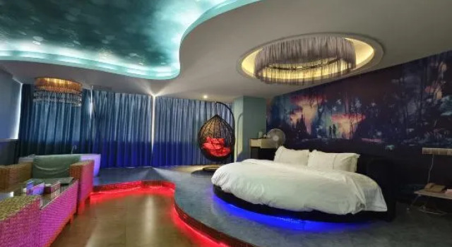 Люкс Deluxe Asia Theme Hotel