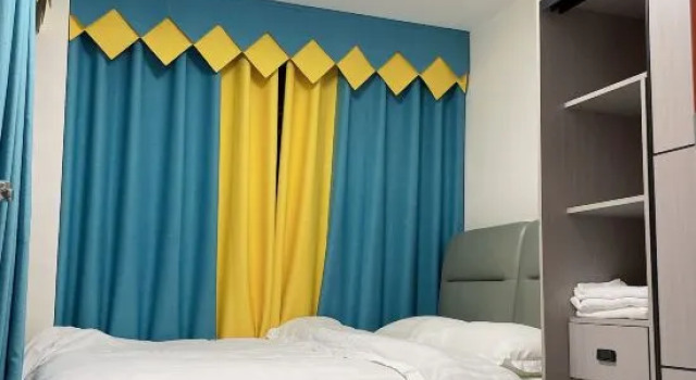 Кровать в общем номере City Edge Homestay