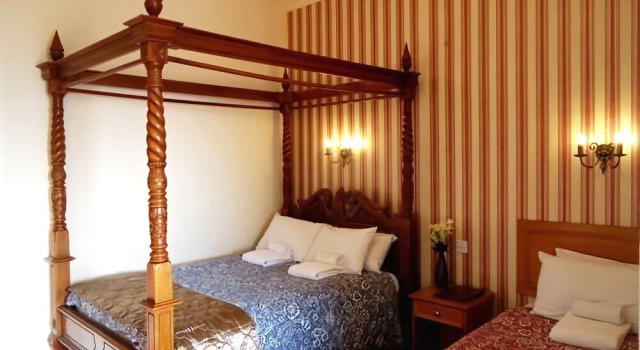 Cherry Blossom Inn, Забронировать Отель Отели Англии с завтраком, Завтраки