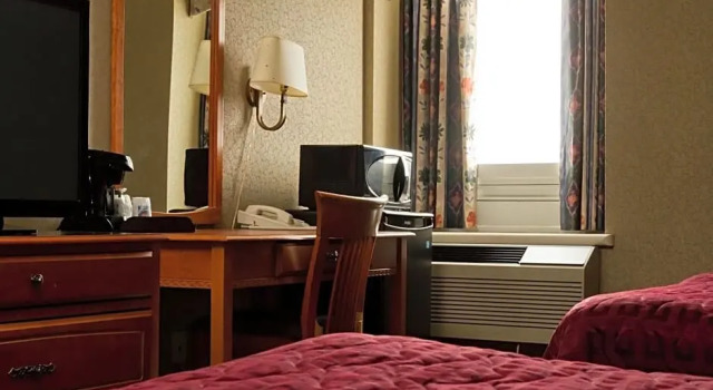 Четырёхместный номер Deluxe Comfort Inn Lundys Lane