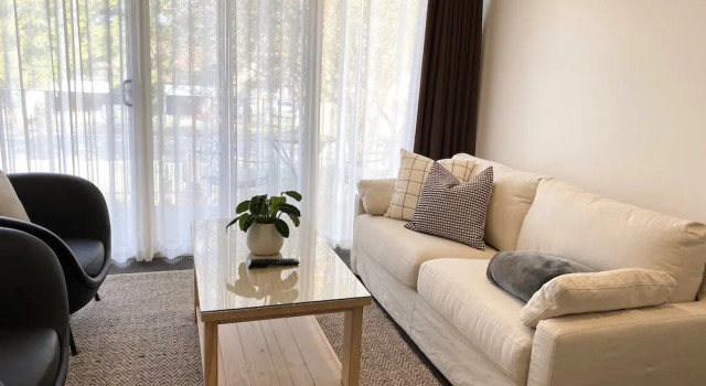 Апартаменты с балконом Angaston Mews Apartments