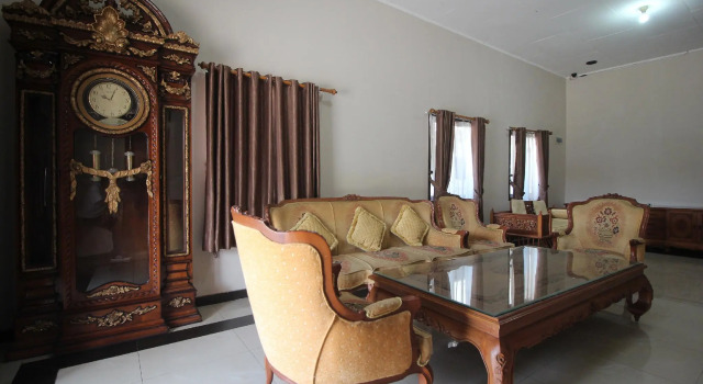Hotel O Wisma Ray Syariah, Rezerwuj Hotel Bandar Lampung Sumatra