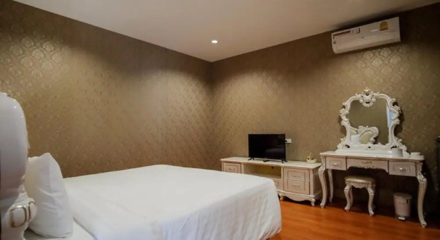 Номер Standard с балконом The O-Zone Airport Inn