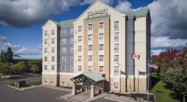 Staybridge Suites Oakville Burlington, an IHG Hotel, Réserver Hôtel Hôtels à Ontario avec petit-déjeuner, Petit-déjeuner