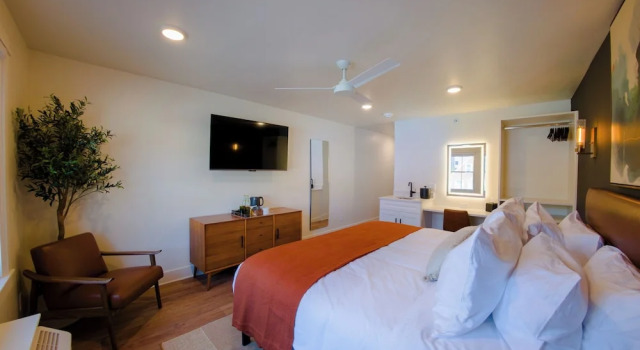 Номер Standard The 1850 Hotel