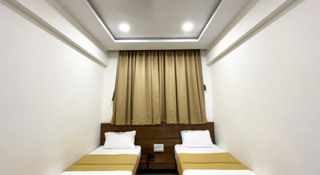 Двухместный номер Deluxe StayGuru Hari Om Residency