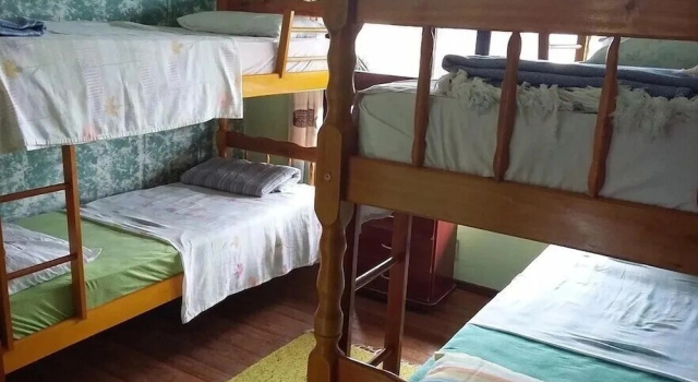 Четырёхместный номер Standard Santinho Hostel
