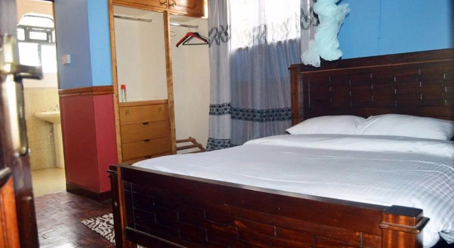 Karen Bomas Inn, Rezervovat Hotel Hotely v Karen se snídaní, Snídaně