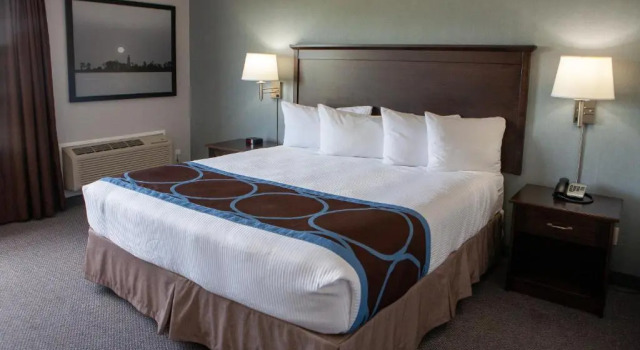 Номер Business с видом на парк Super 8 by Wyndham Port Elgin