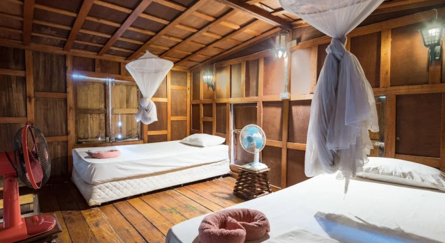 Бунгало On the Rocks Family Mai Pen Rai Bungalows