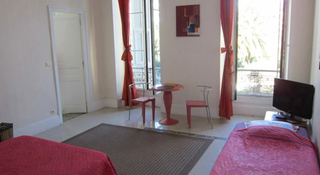 Nice Riviera Sweet Home Chambres dhotes, Забронировать Отель «постель и завтрак» Отели Ниццы с завтраком, рядом с Набережная Соединенных Штатов, Завтраки