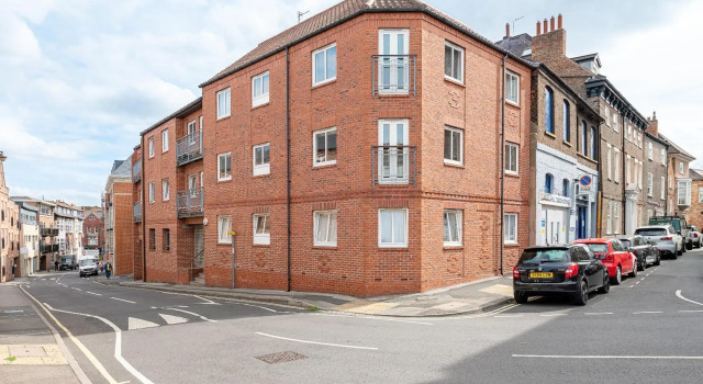 4 Crambeck Court, Забронировать Отель Йорк Северный Йоркшир, рядом с Церковь Св. Олафа