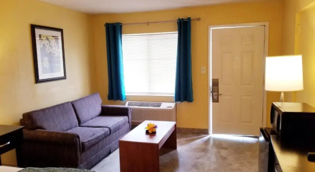 Номер Deluxe Shining Light Inn & Suites